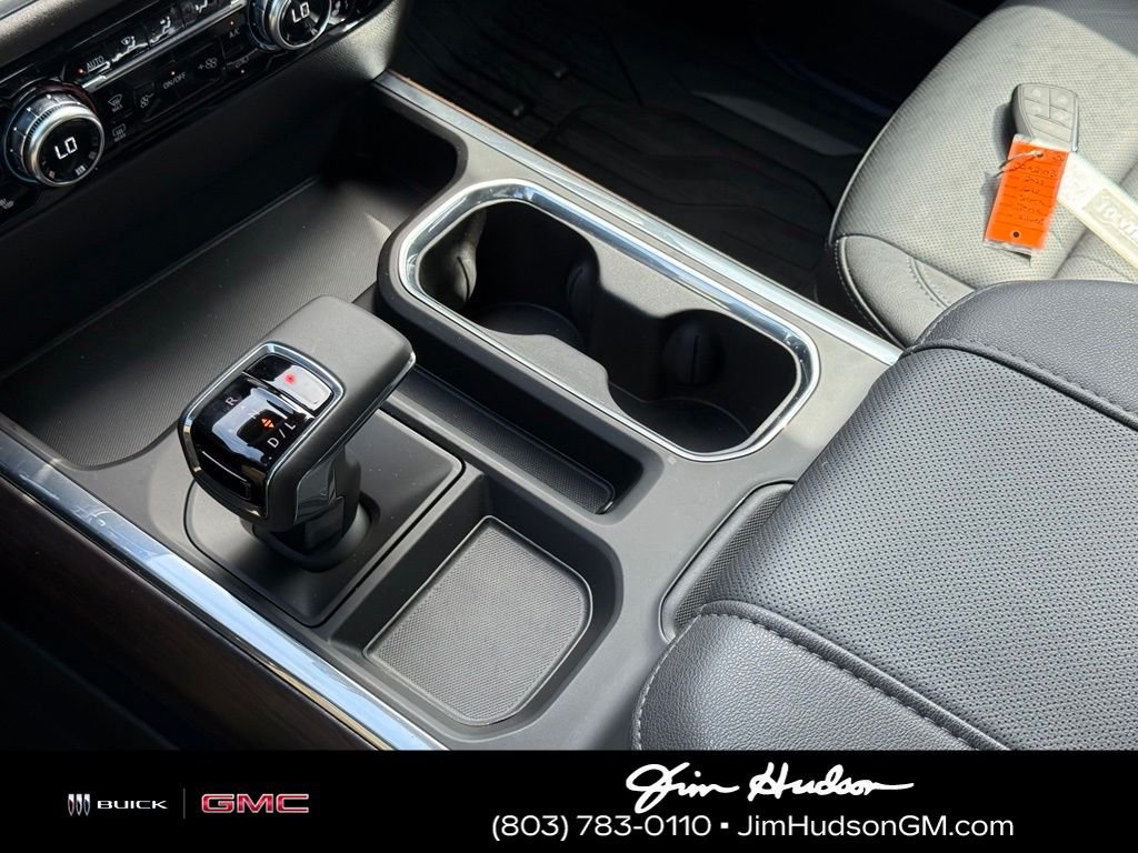 Used 2025 Silver GMC SLT image 32