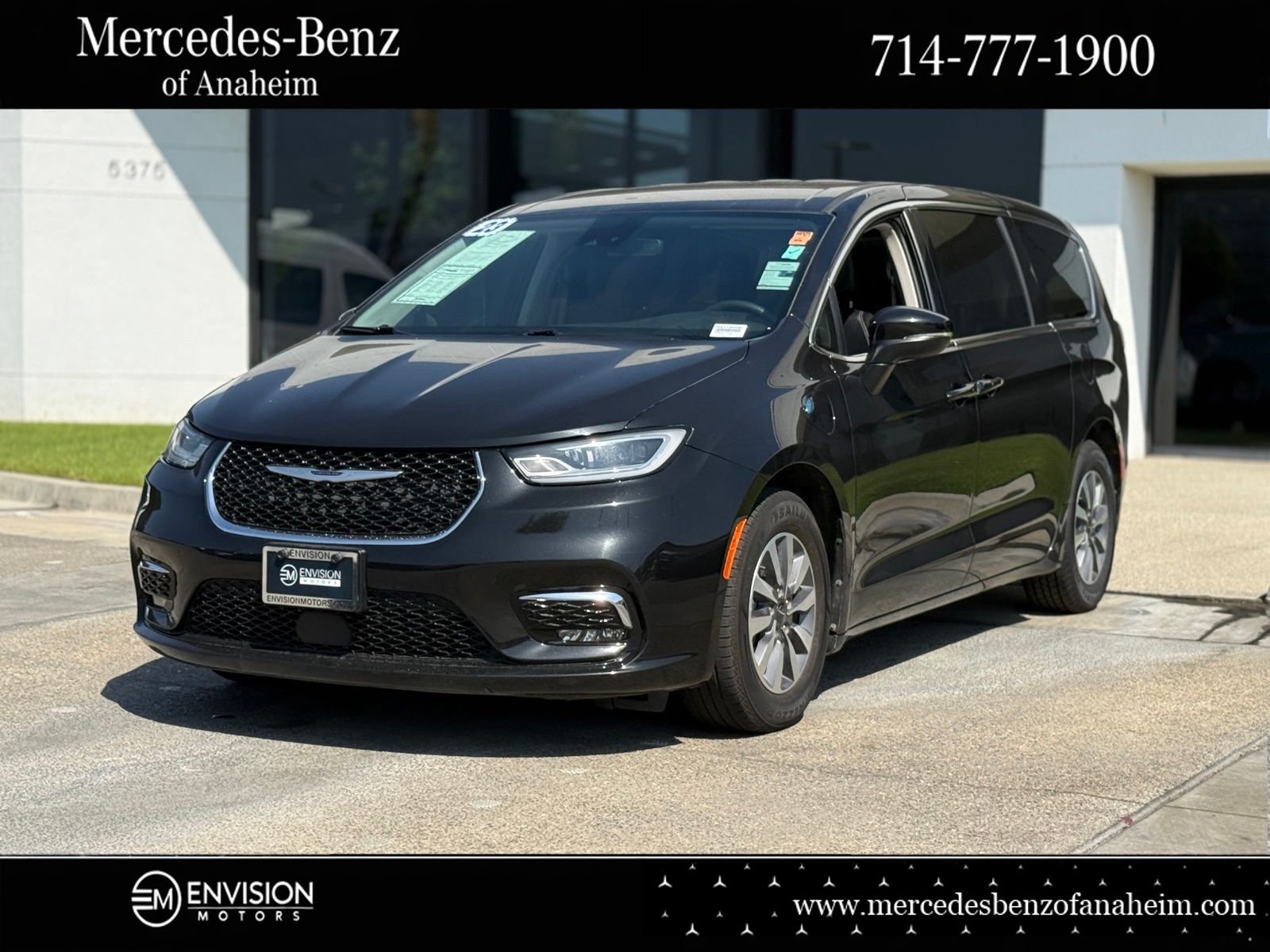 2023 Chrysler Pacifica Hybrid Touring L