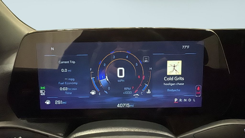 Used 2025 White Chevrolet LT image 18