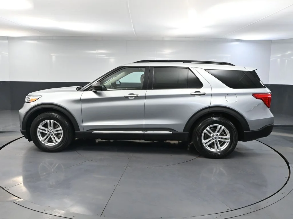 Certified Used 2022 Silver Ford XLT image 7