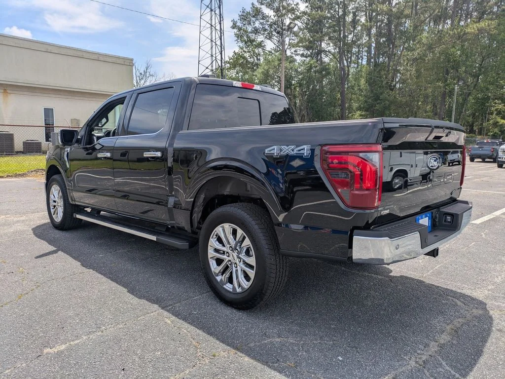 New 2026 Agate Black Metallic Ford Lariat image 6