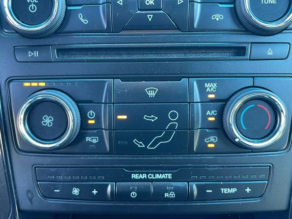 Used 2016 Black Ford Base image 21