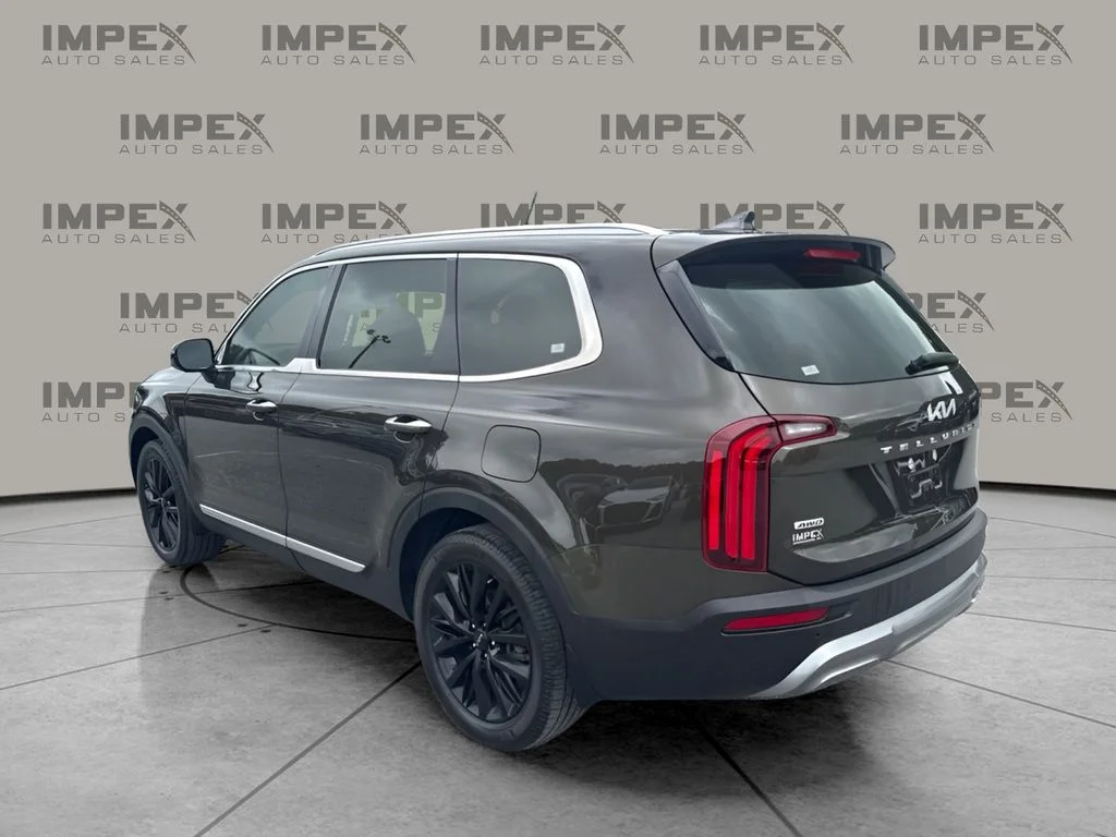 Used 2022 Green Kia SX image 2