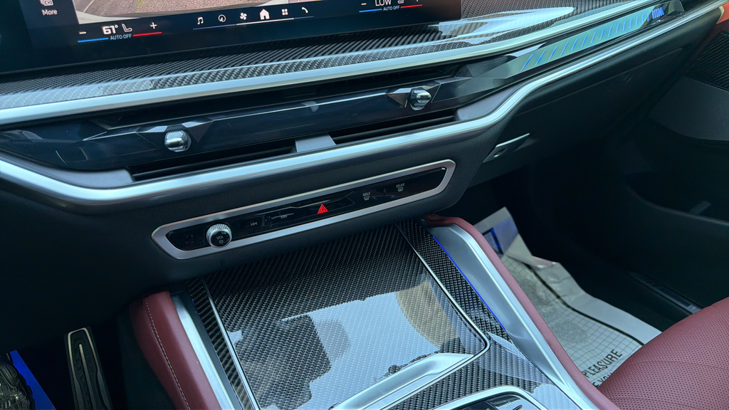 Used 2025 Gray BMW M60i image 24