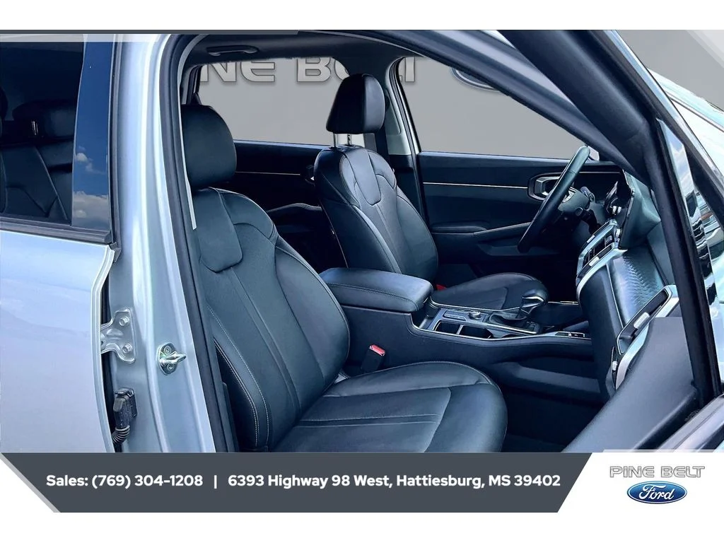 Used 2022 Sparkling Silver Kia S image 6