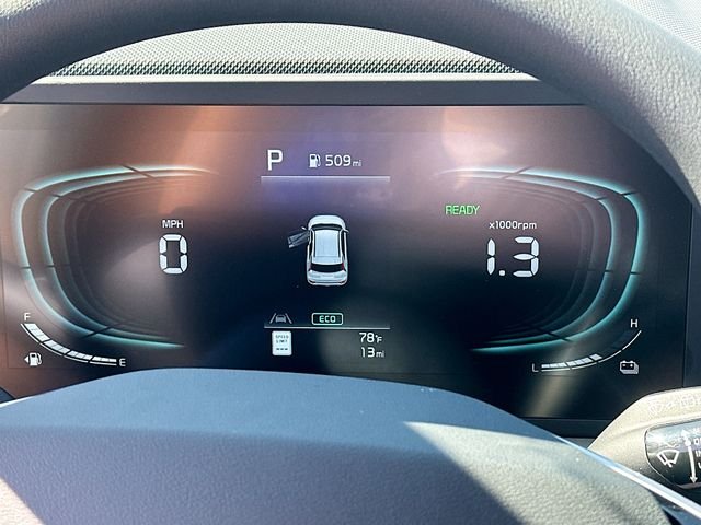 New 2026 Aurora Black Pearl Kia LX image 12