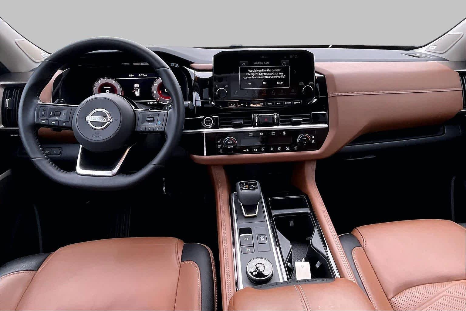 Used 2023 Super Black Nissan Platinum image 15