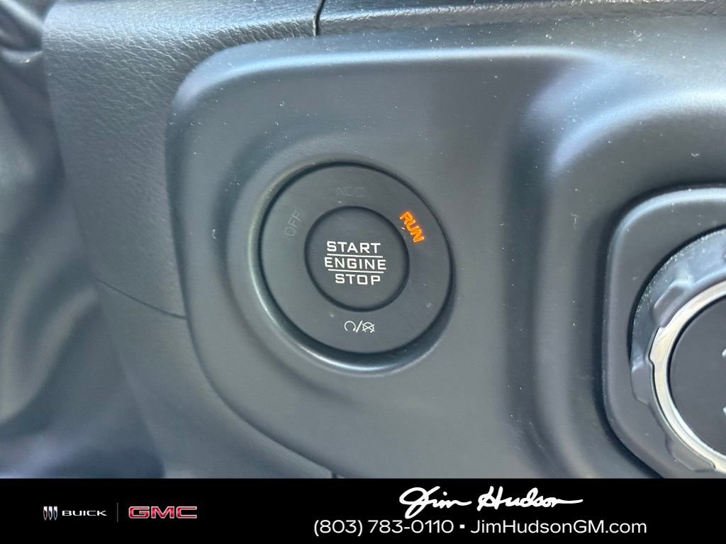 Used 2022 Black Jeep Overland image 31