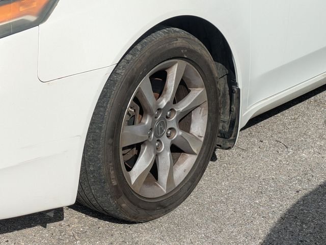 Used 2013 White Acura 3.5 image 4