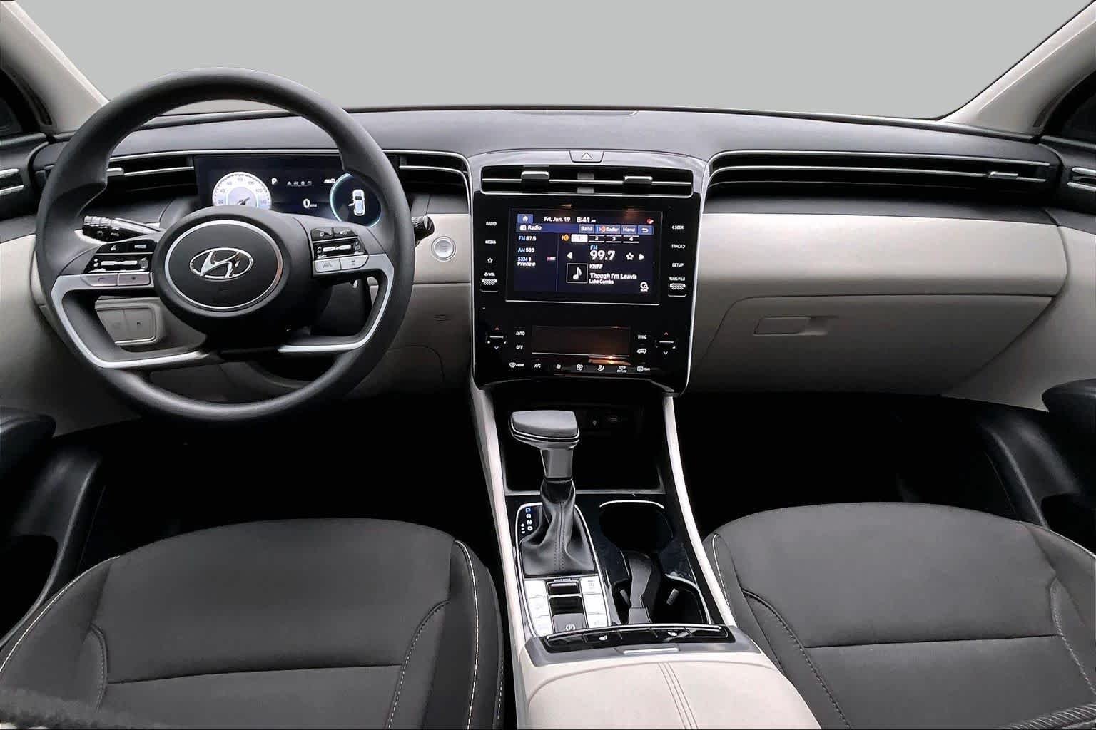 Used 2024 Hampton Gray Hyundai SEL image 13