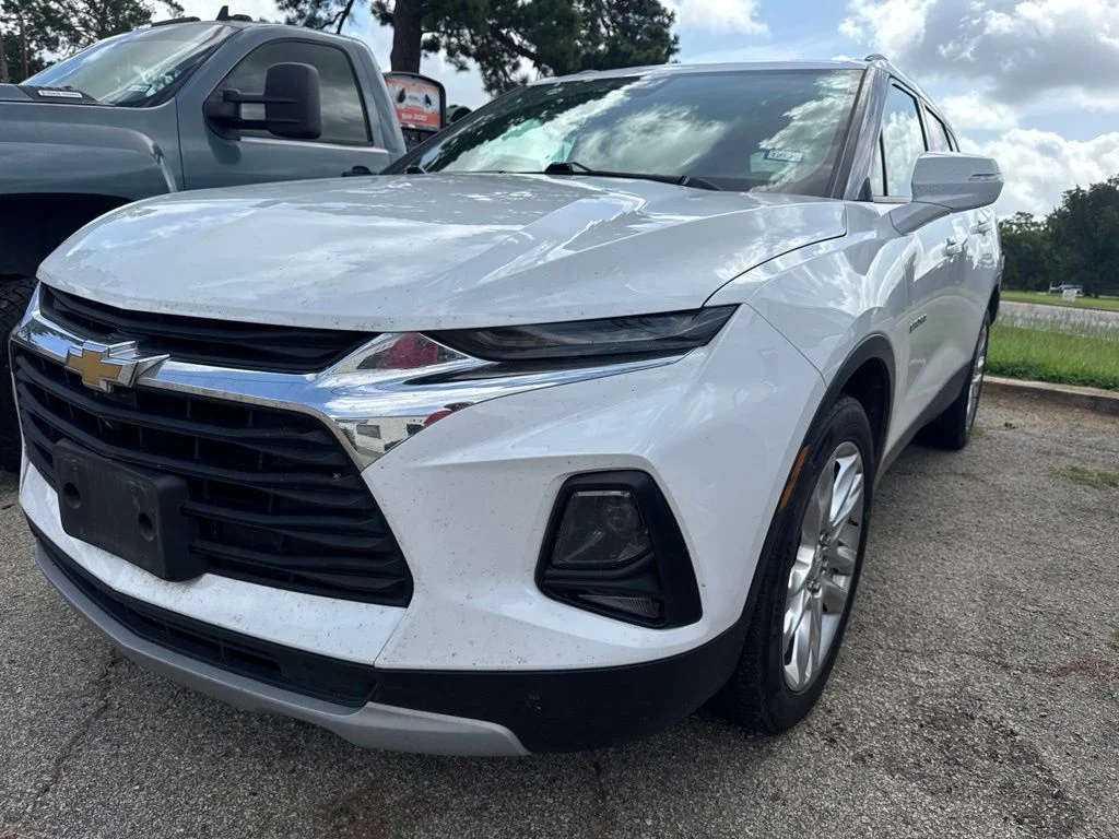 Used 2022 White Chevrolet LT image 5