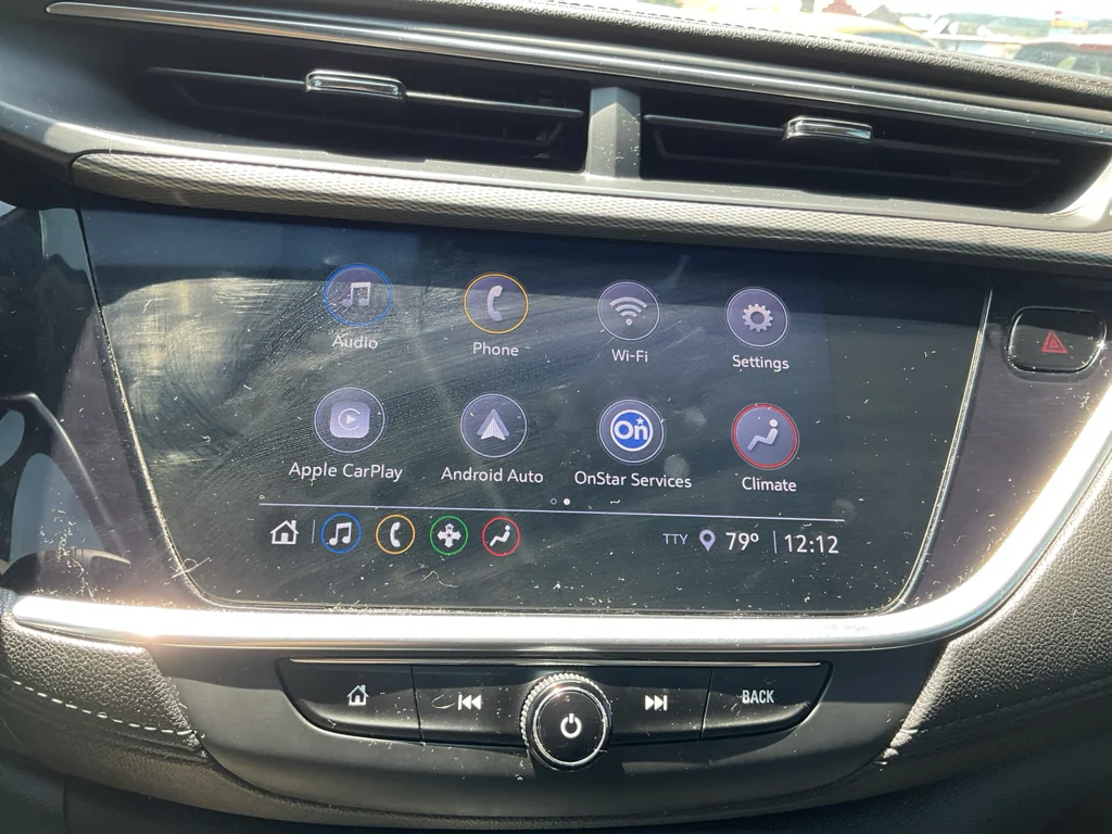 Used 2020 White Frost Tricoat Buick Select image 18