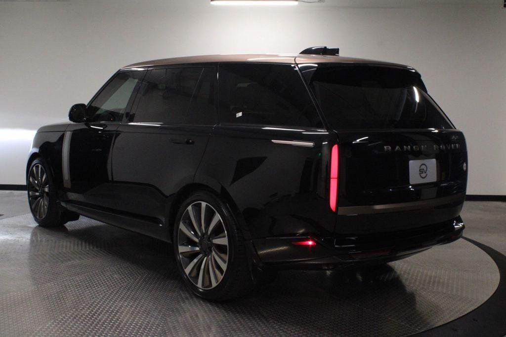 New 2026 Santorini Black Land Rover SV image 3