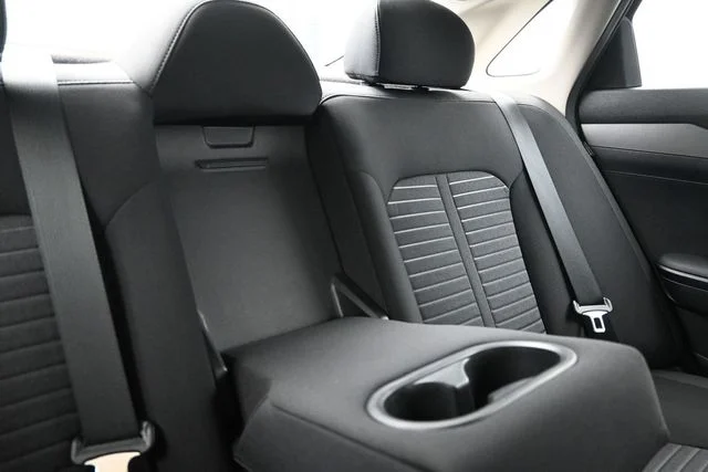 Used 2025 Black Kia LXS image 19