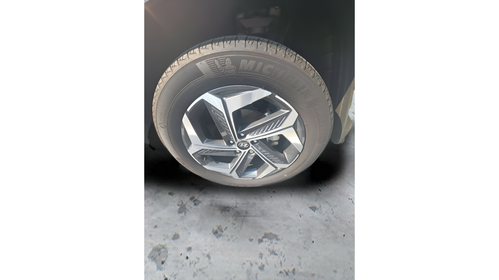 Used 2024 Shimmering Silver Hyundai Limited image 12