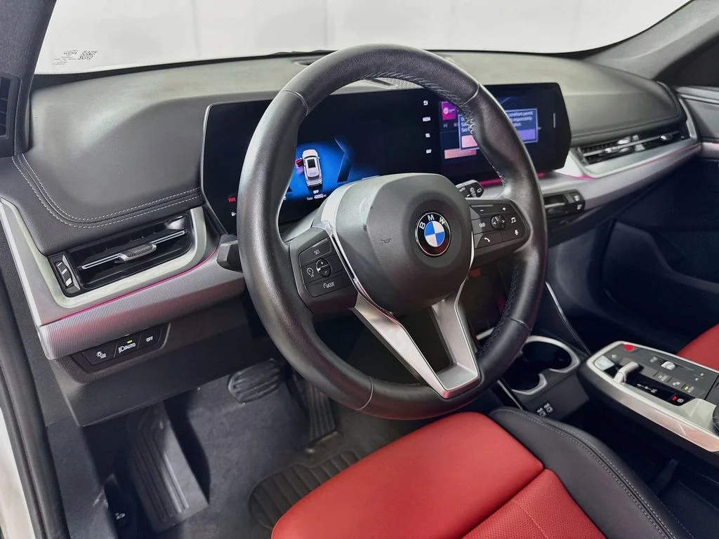 Used 2024 White BMW xDrive28i image 11
