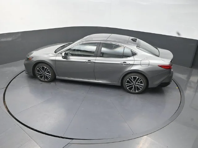 Used 2026  Toyota XLE image 26