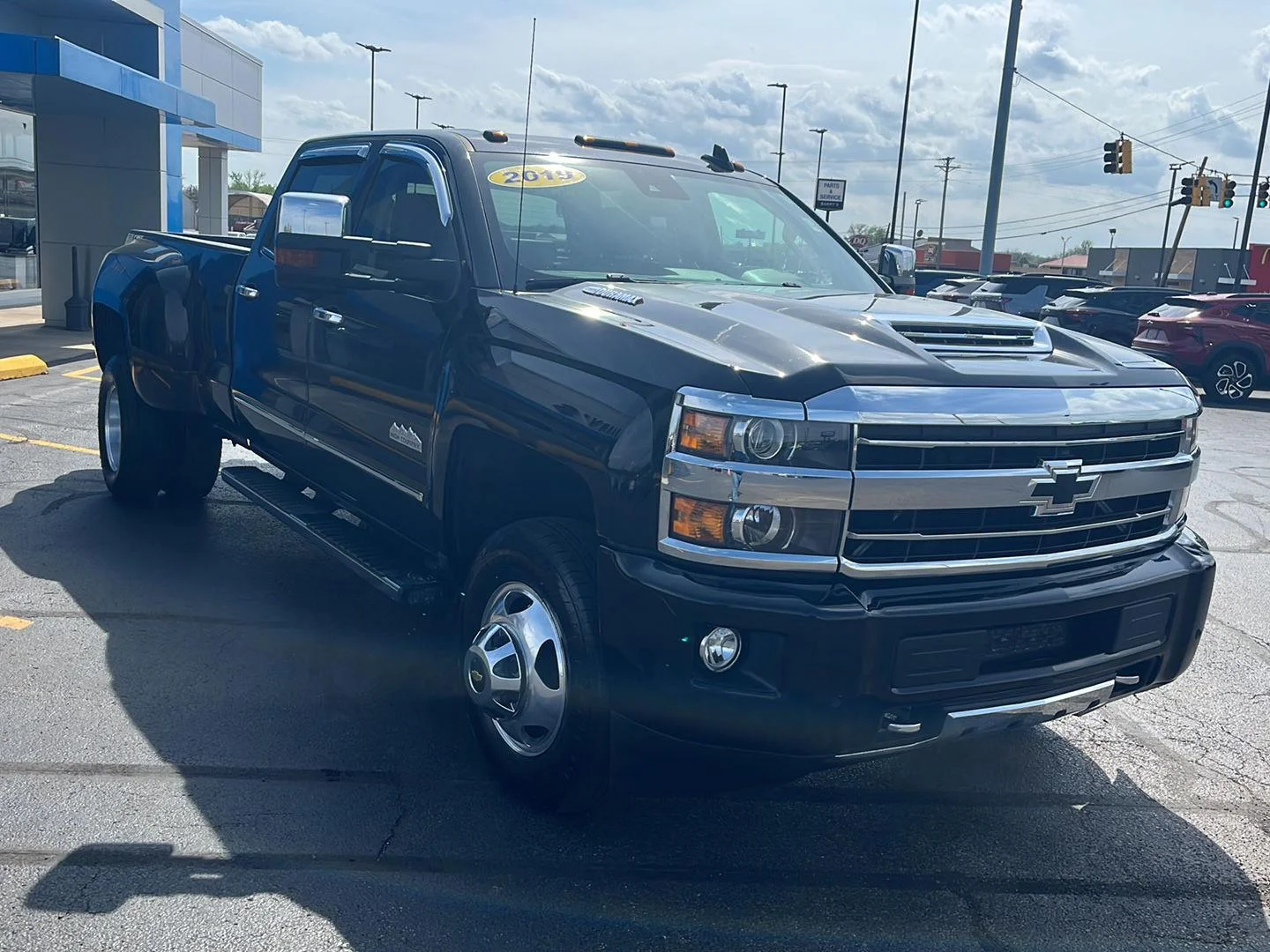 Used 2019 BLACK Chevrolet High Country image 7