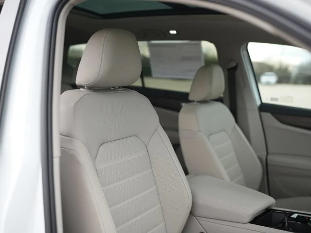 New 2026 Opal White Pearl Volkswagen 2.0T SEL image 21