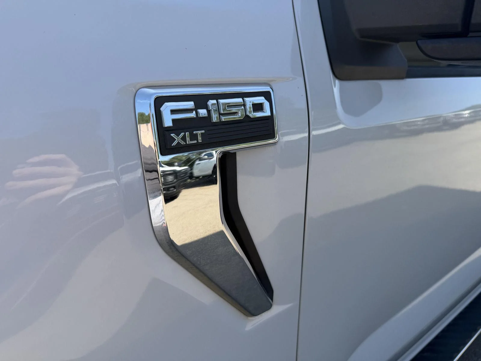 Used 2021 Space White Ford XLT image 25