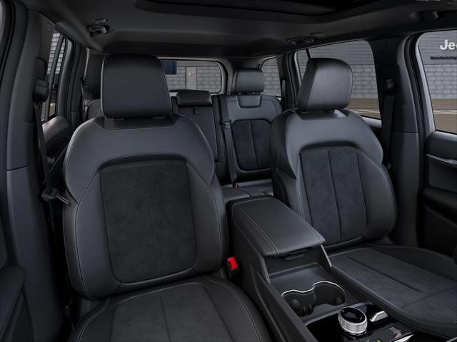 New 2026 Baltic Gray Metallic Clear-Coat Exterior Paint Jeep Laredo Altitude image 9