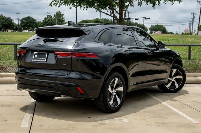 2026 Jaguar F-Pace R-Dynamic S - Photo 10