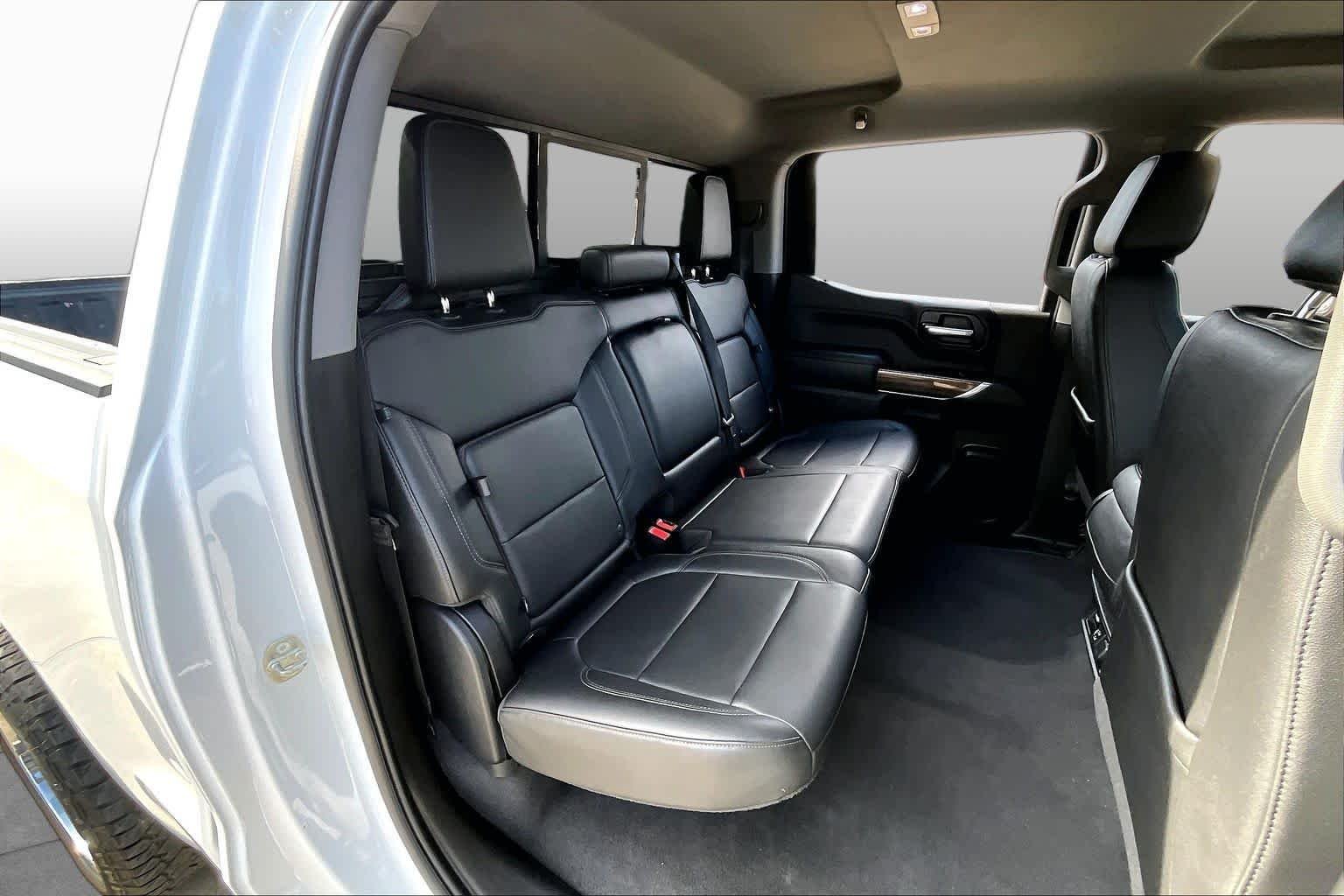 Used 2019 Summit White Chevrolet LT image 20