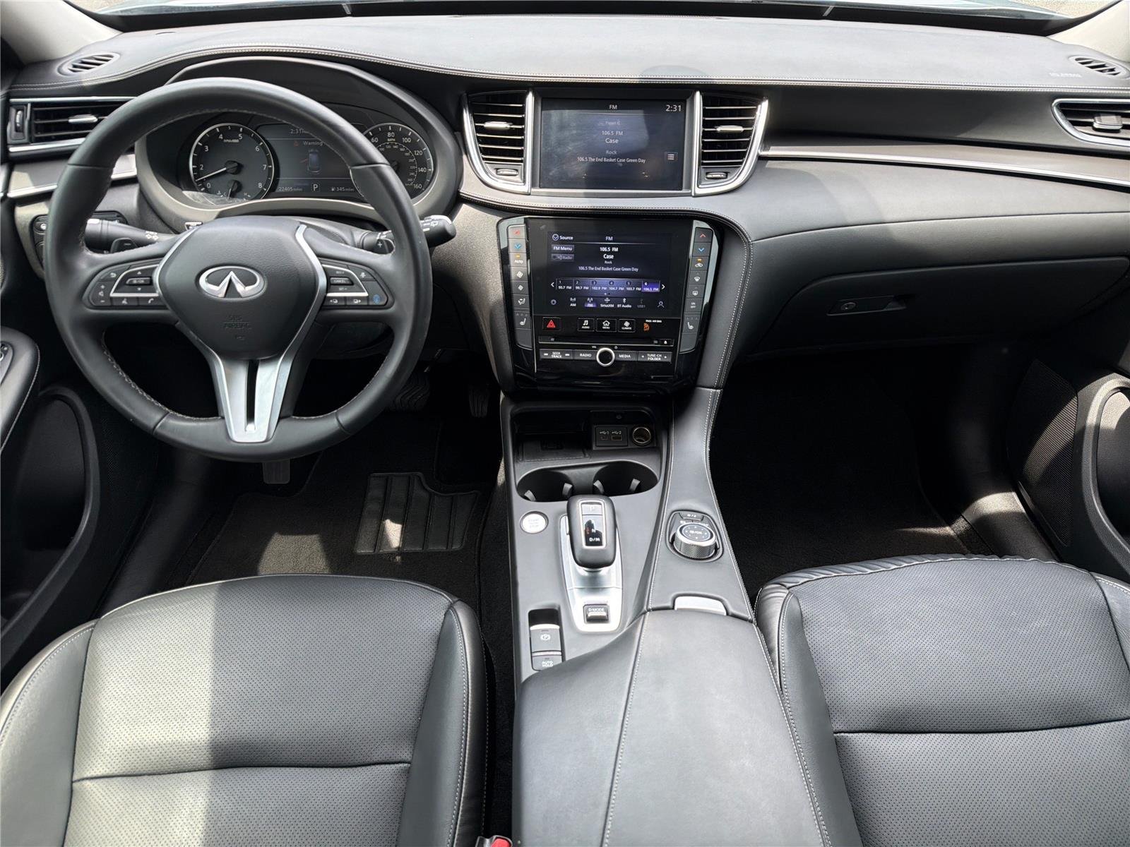 Used 2024 Slate Gray INFINITI LUXE image 2