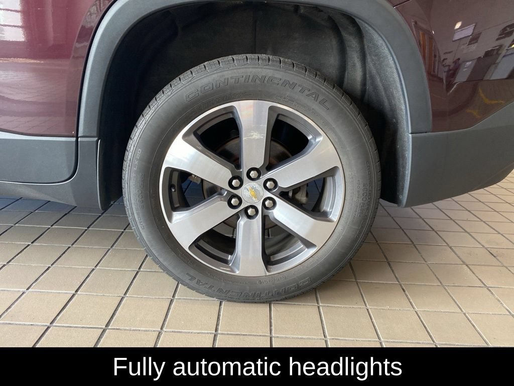 Used 2019 BLACK CURRANT METALLIC Chevrolet LT Leather image 22