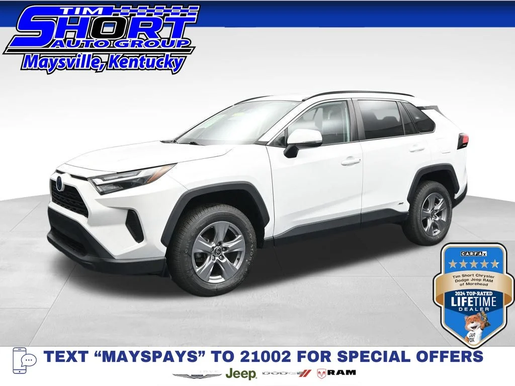 Used 2022 White Toyota XLE image 1