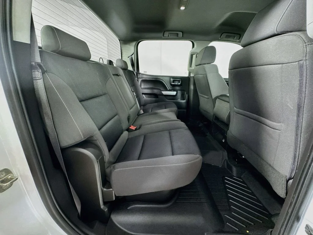 Used 2017 White Chevrolet LT image 30
