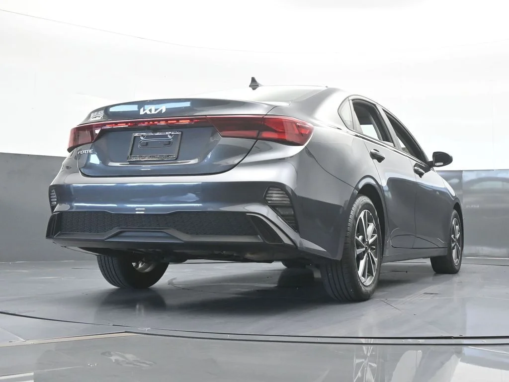 Used 2024 Gravity Gray Kia LXS image 55