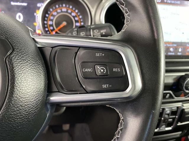 Used 2022 Black Jeep Unlimited Sahara image 15