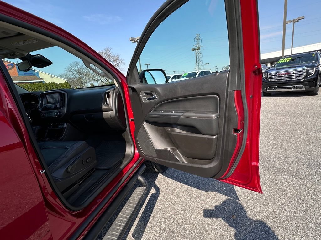 Used 2021 Cayenne Red Tintcoat GMC AT4 - Leather image 13