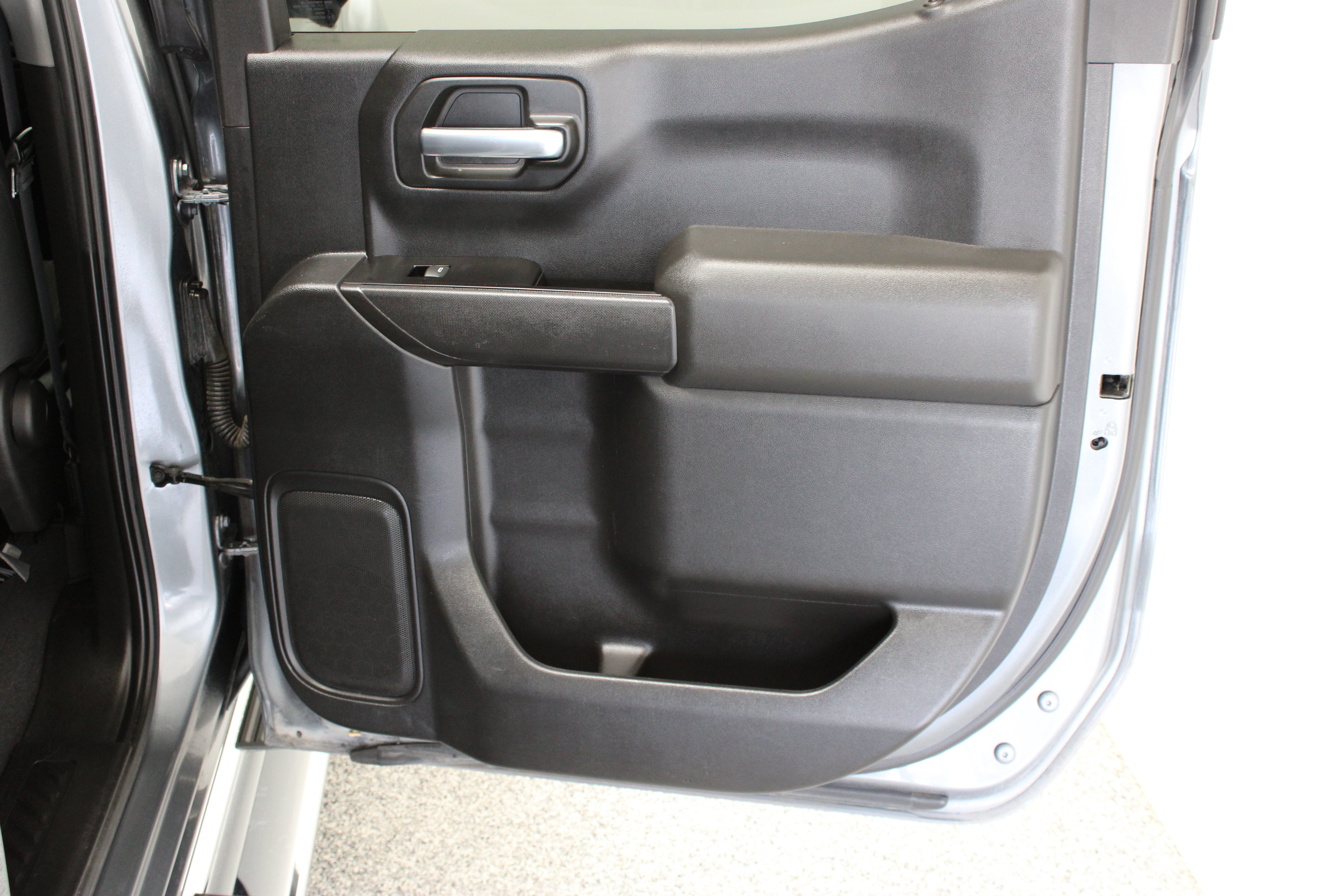 Used 2019 Satin Steel Metallic Chevrolet LT 5.3L image 32