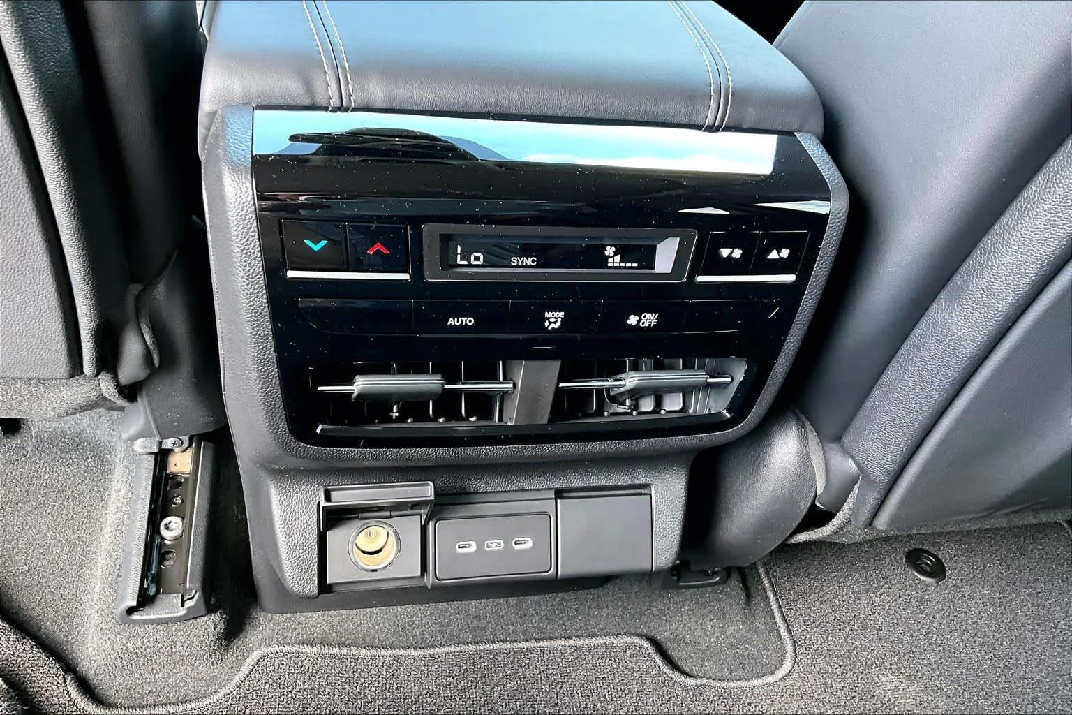 New 2026 Majestic Black Pearl Acura w/Technology Package image 18