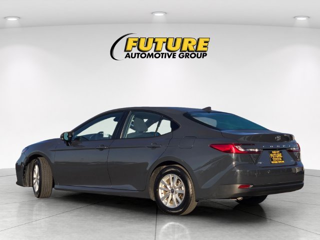 Used 2025  Toyota LE image 6