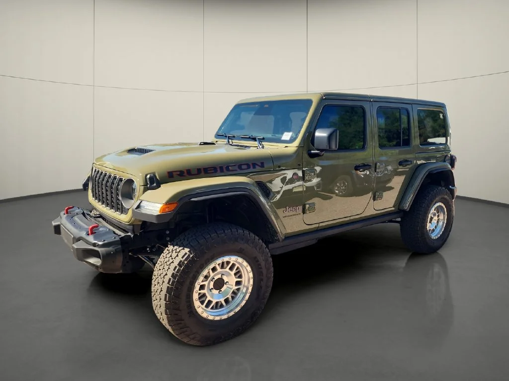 Used 2026 Green Jeep Rubicon image 3