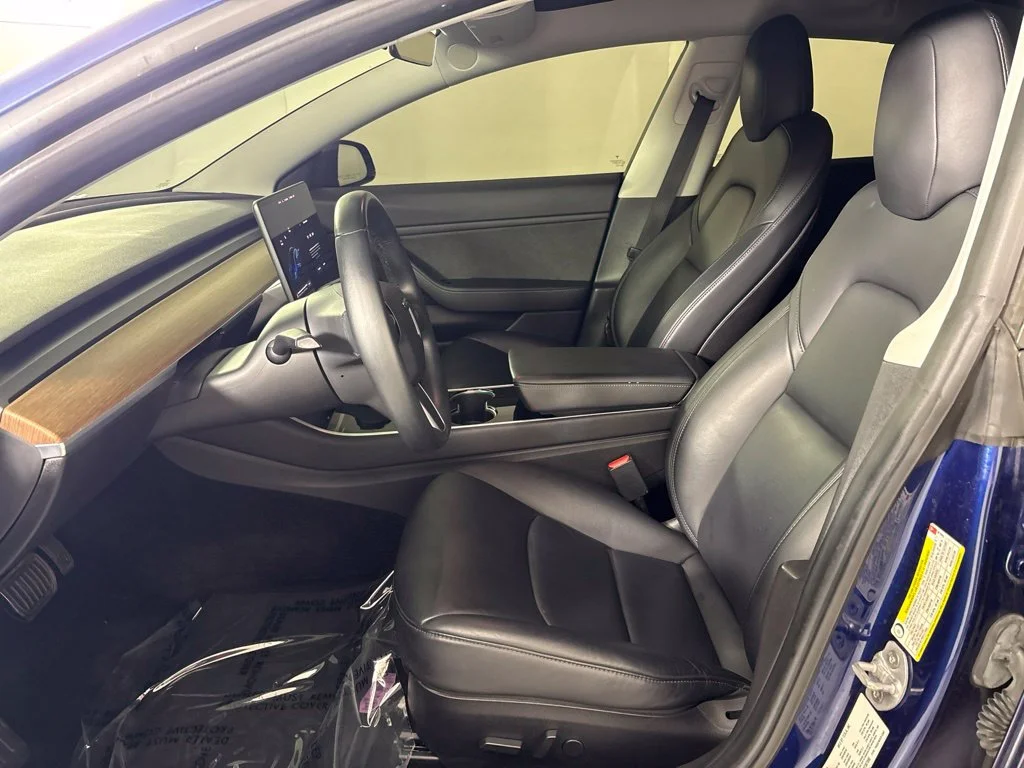 Used 2019 Blue Tesla Mid Range image 21