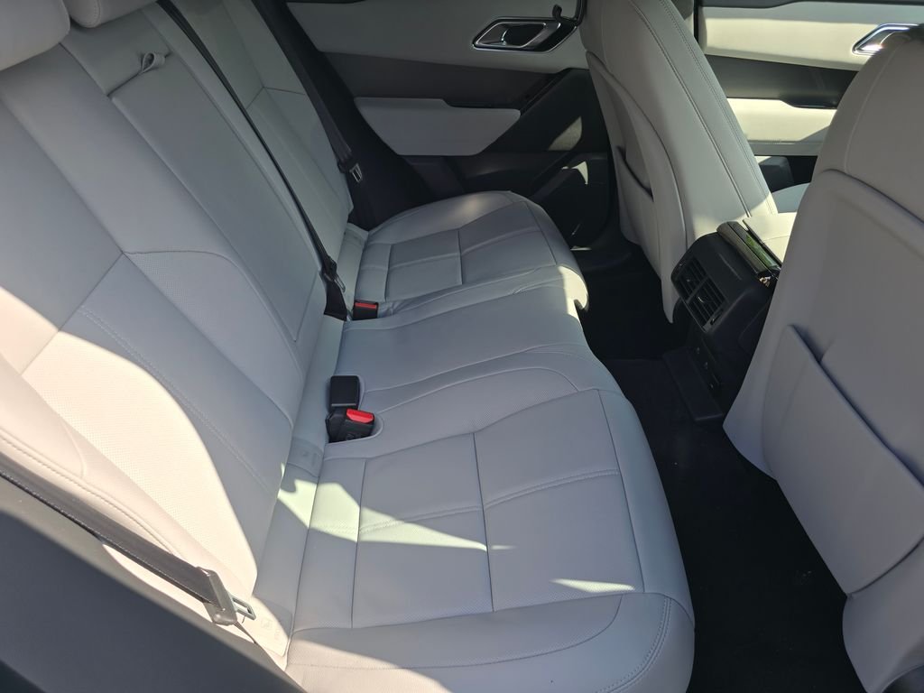 New 2026 Fuji White Land Rover S image 13