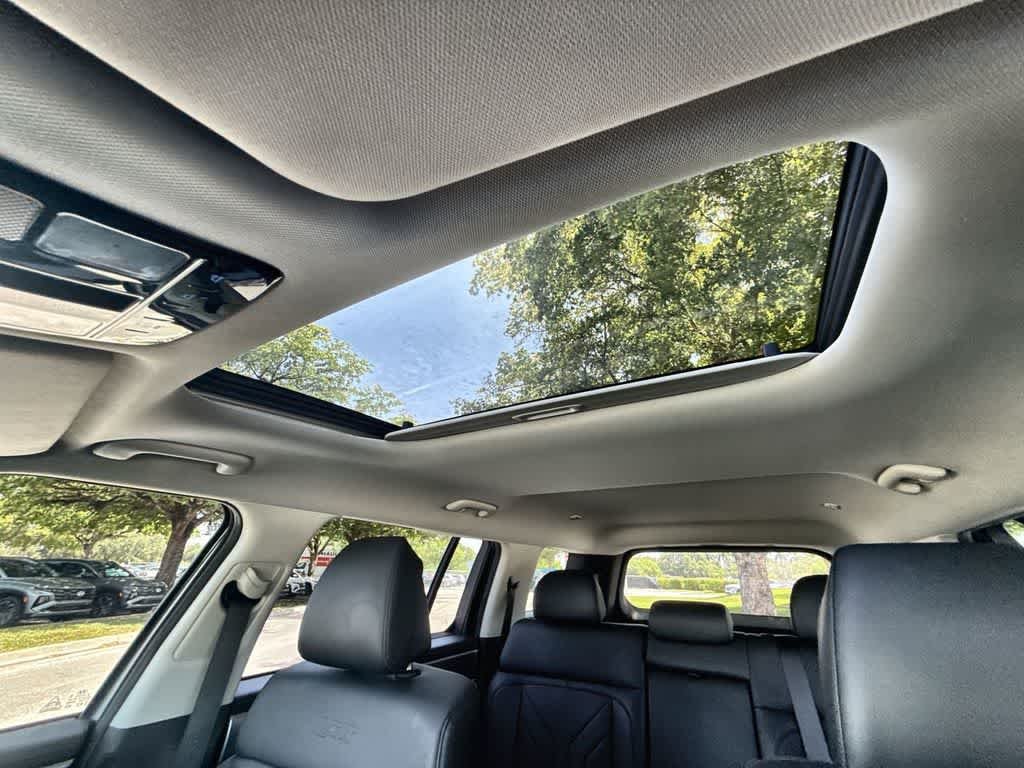 Used 2024 Shimmering Silver Hyundai XRT image 17