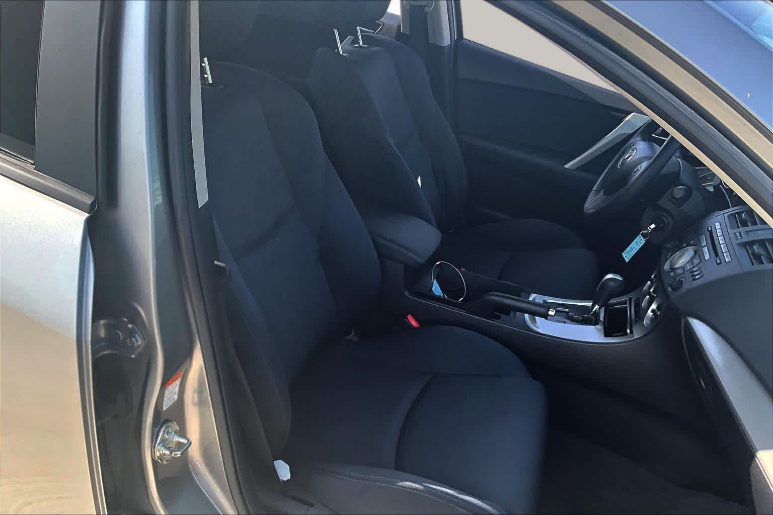 Used 2010 Liquid Silver Metallic Mazda s Sport image 8