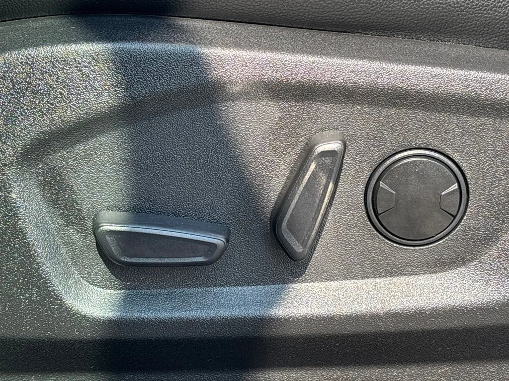 Used 2023 White Ford Titanium image 21