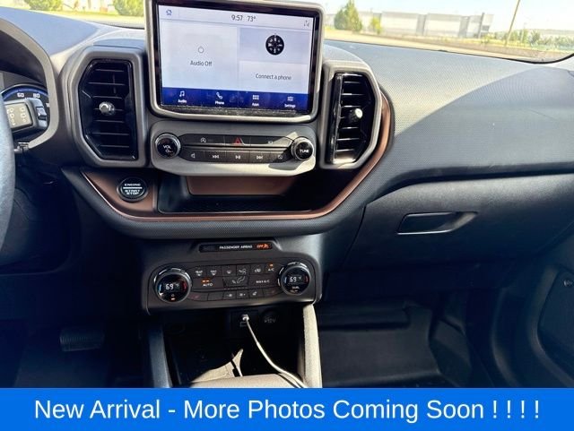 Used 2021 Gray Ford Badlands image 16