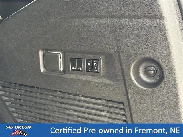 Certified Used 2023 Iridescent Pearl Tricoat Chevrolet High Country image 6