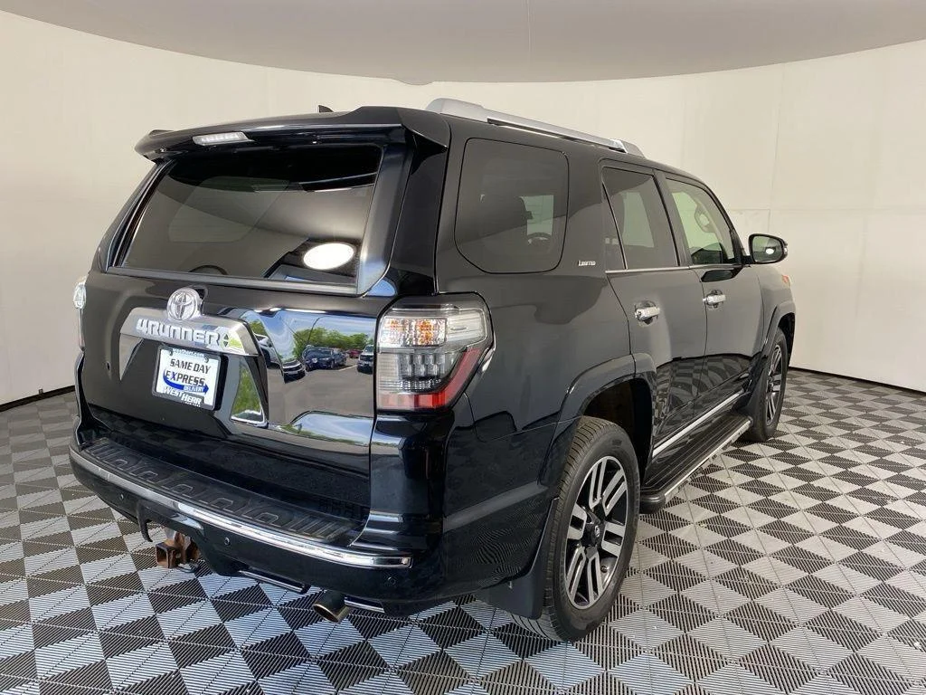 Used 2016 Midnight Black Metallic Toyota Limited image 6