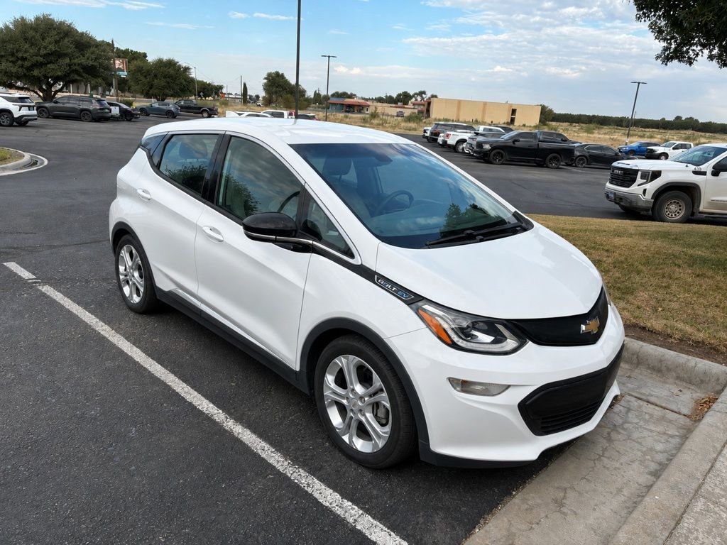 Used 2019 White Chevrolet LT image 1