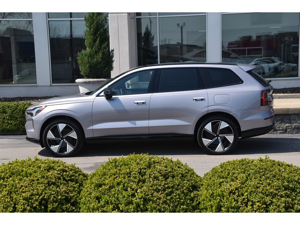 2026 Volvo EX90 Ultra - Photo 7