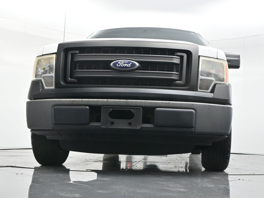 Used 2013 Oxford White Ford XL image 34