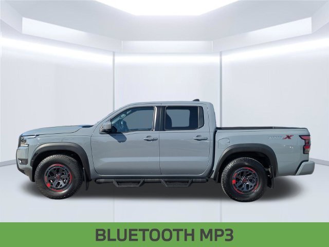 Used 2025 Gray Nissan PRO-X image 3